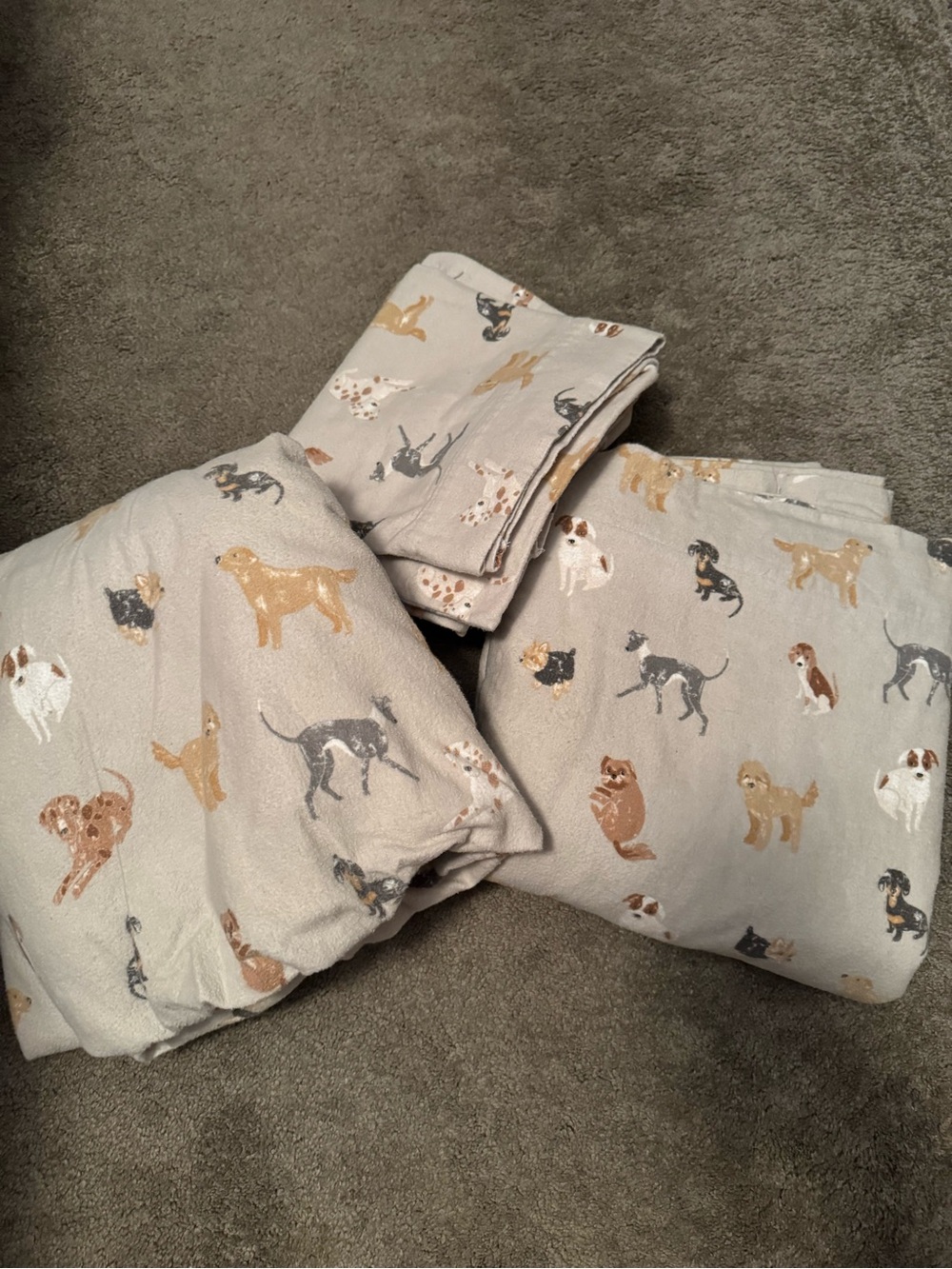 Neutral Dog Print Bedding Set - Soft tan